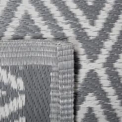 Beliani Tapis Extérieur Tapis En Plastique Gris 150x90cm -Tapis extérieur Soldes tapis en plastique gris 150x90cm 2