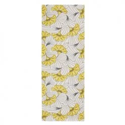 Tapis extérieur Soldes 33 Maisons Du Monde Tapis Extérieur Tapis Et Sac Yoga Imprimé Fleurs Beiges, Noires Et Jaunes 61x170